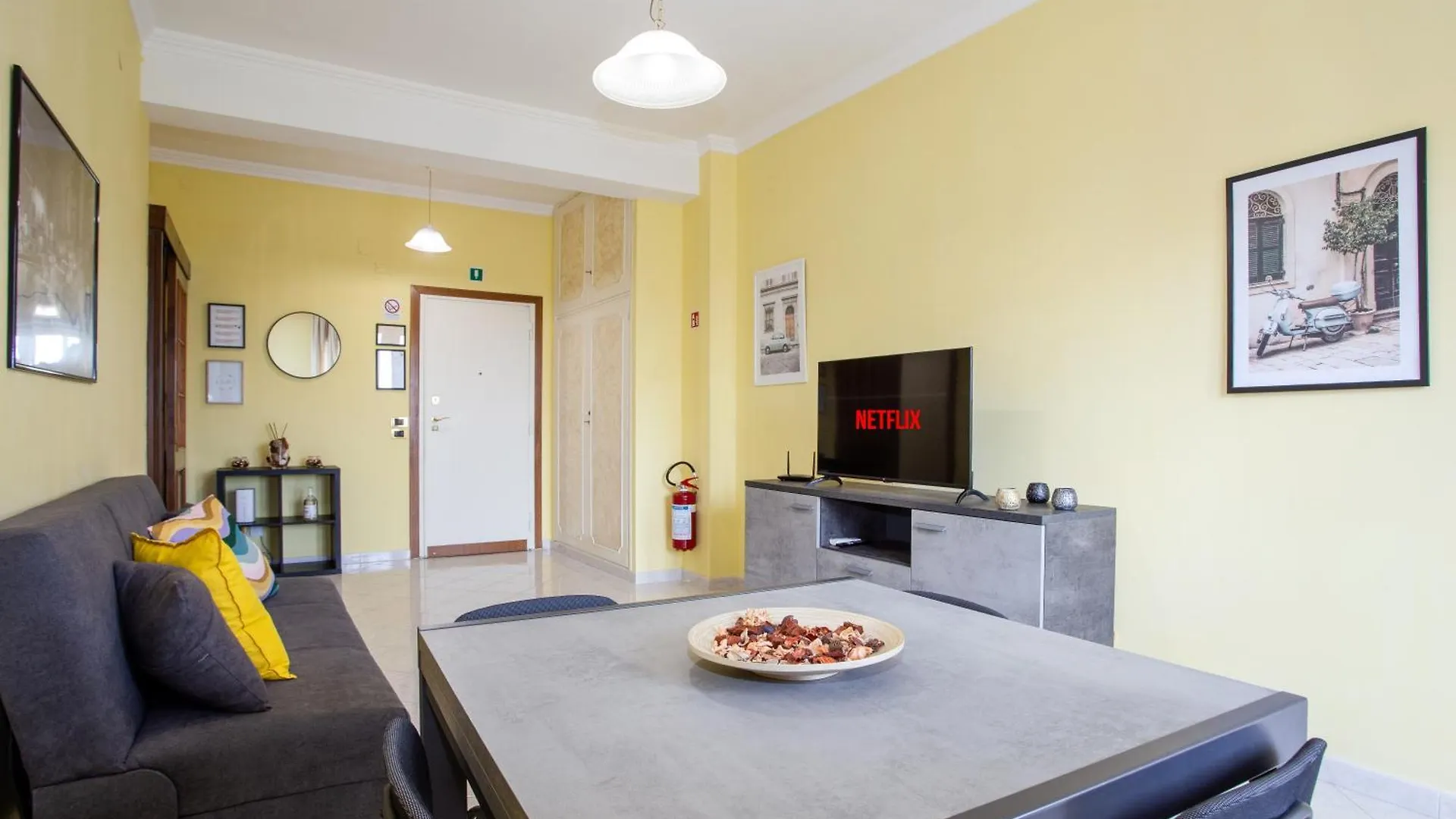 Your Whole Suite Rome Apartment
